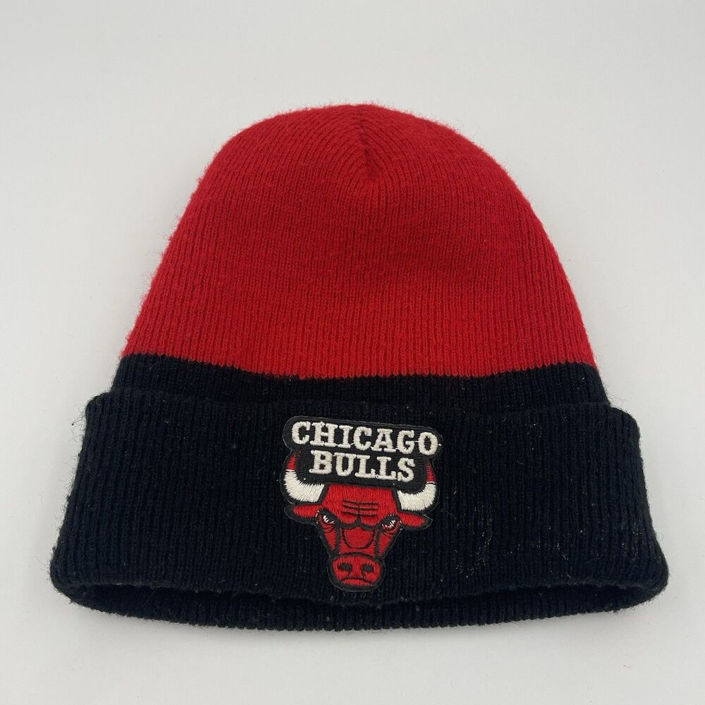 Vintage Chicago Bulls Beanie Hat Cap by Rossmor Industries NBA Made in USA 90s